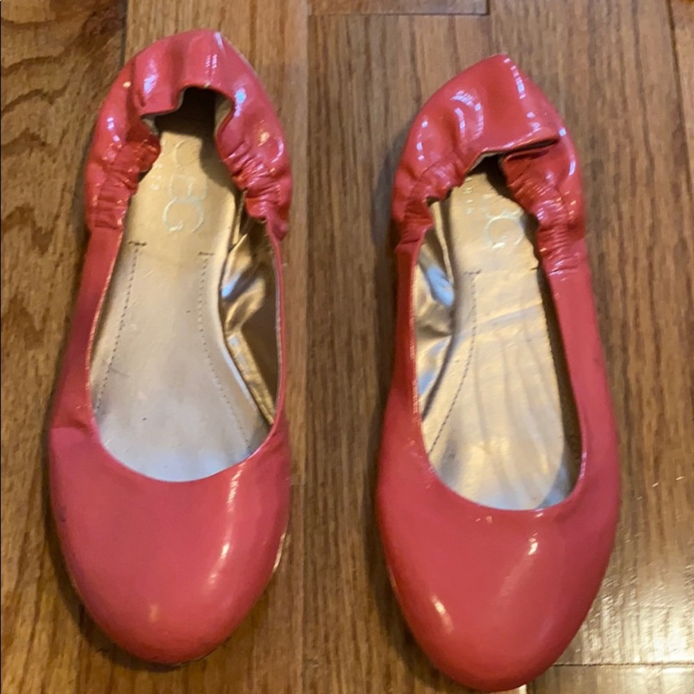 Bcbg flats